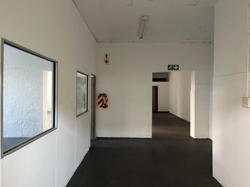 To Let Commercial Property for Rent in Paarden Eiland Western Cape